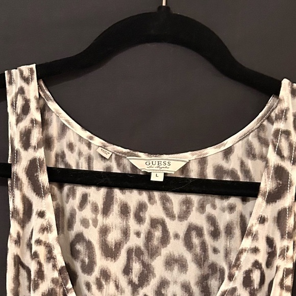 Gorgoues Guess leopard print dress sheer with black under slip Size Large - Picture 4 of 4